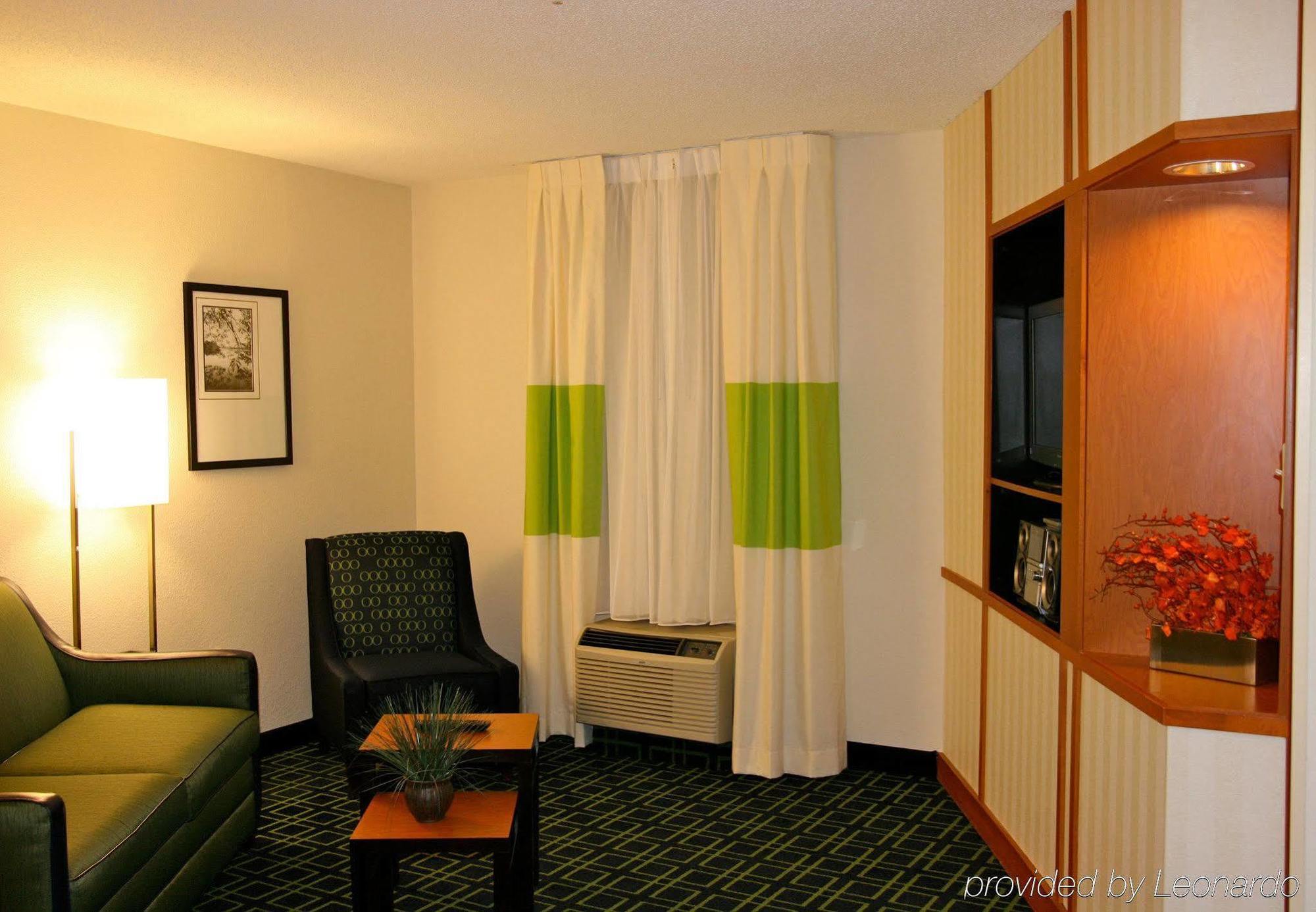 Fairfield By Marriott Youngstown/Austintown Room photo